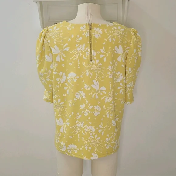 Mellóday Golden Yellow & White Floral Short Puff Sleeve Blouse Sz L NWT - Picture 4 of 16